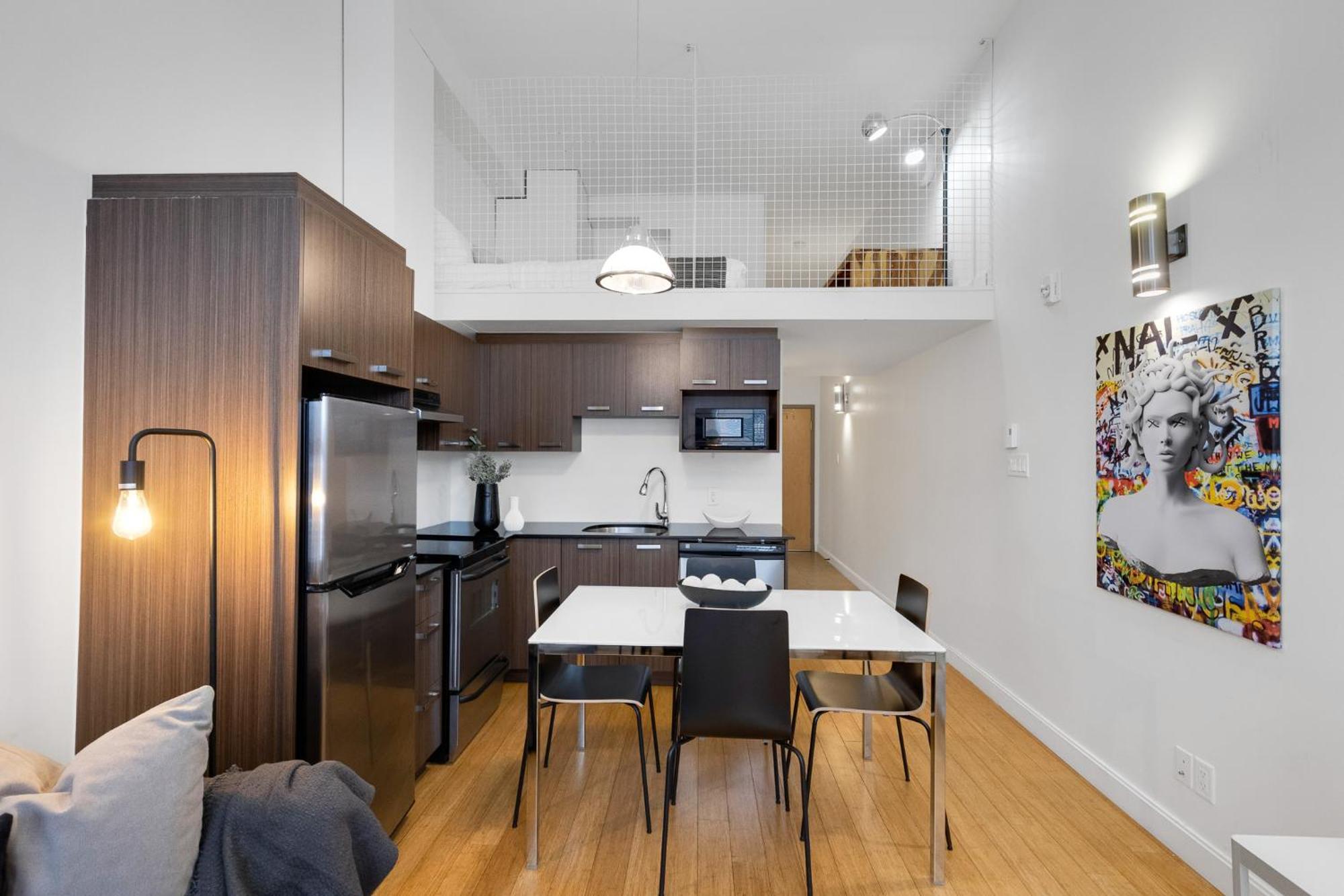 Liv Mtl Main Aparthotel Montreal Exterior photo